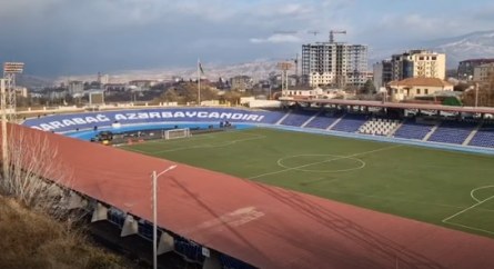  Xankəndi stadionu 