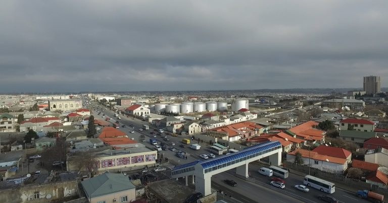  Bakıda atasını bıçaqlayan qızla bağlı ŞOK FAKTLAR – 17 yaşlı gənc… – VİDEO 