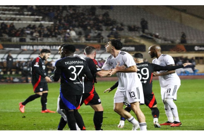  “Qarabağ”a 2 qol vuran futbolçunun evinə girib, onu ÖLÜMLƏ HƏDƏLƏDİLƏR + FOTO 