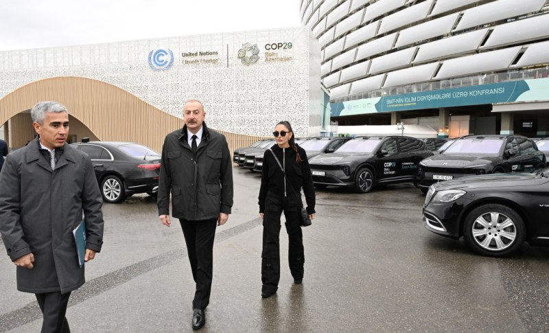  Prezident və xanımı Bakı Olimpiya Stadionunda oldu - VİDEO 