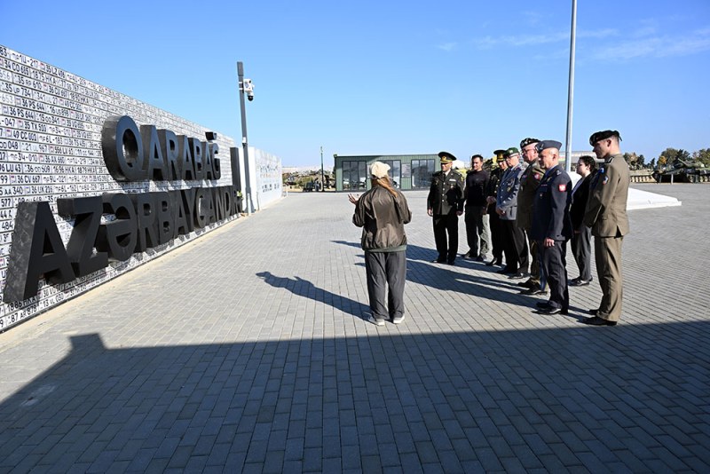  NATO generalı Bakıda yeni reallıq qarşısında - FOTO 